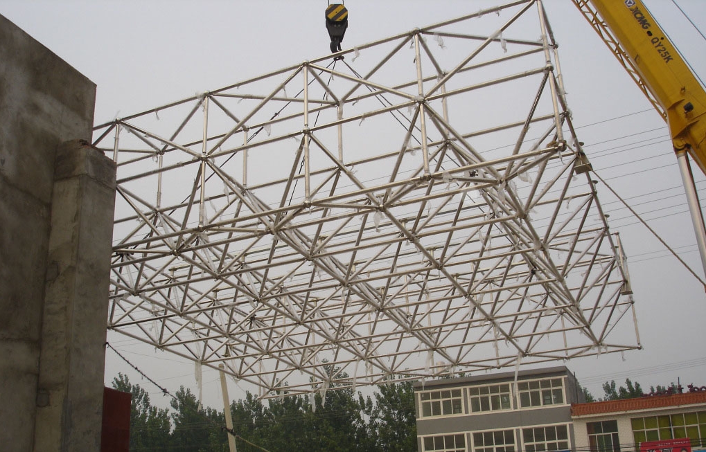 双辽不锈钢门头网架安装